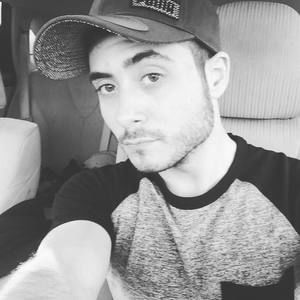 Meet your Posher, Zachery